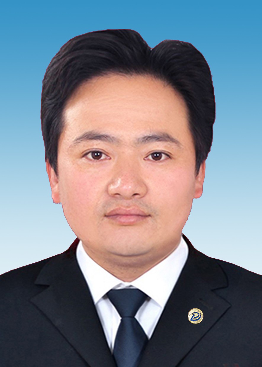 1浙江省岱山蓬萊交通投資集團(tuán)有限公司黨委書(shū)記、董事長(zhǎng)兼總經(jīng)理 夏華明.jpg